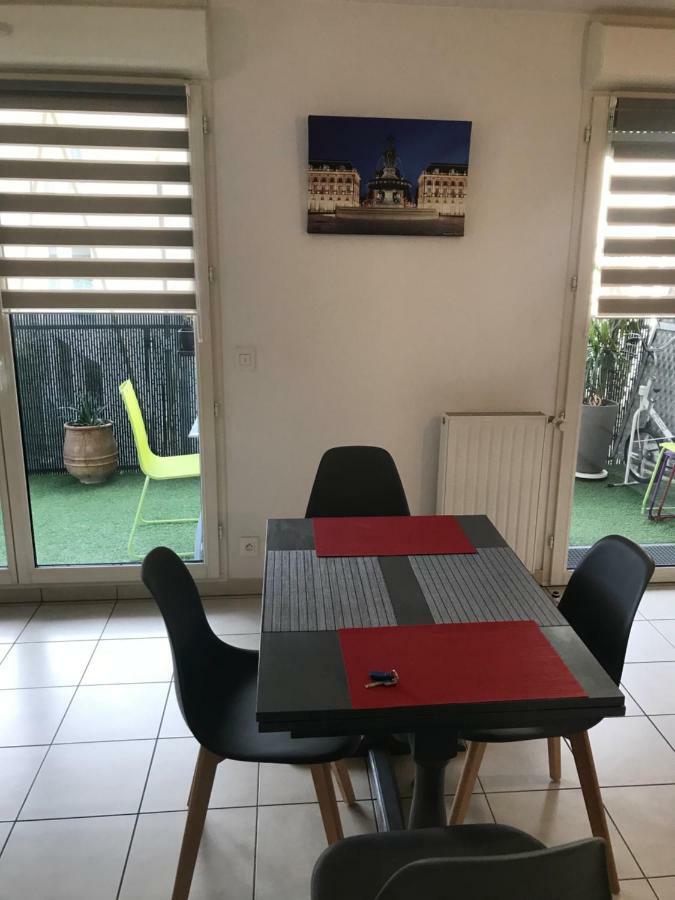Appartement Bordeaux Lac Exterior photo